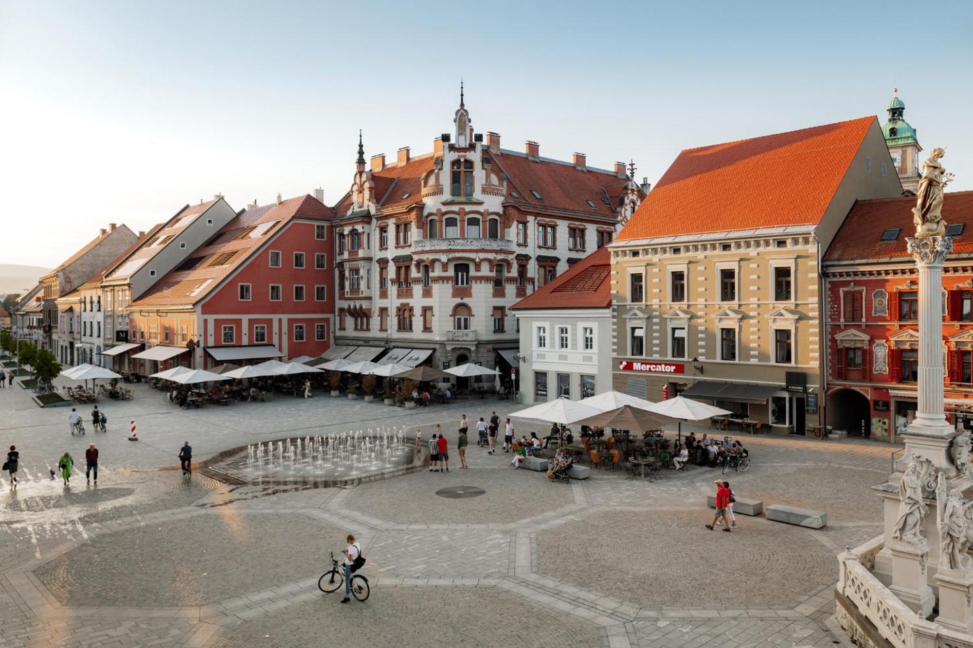 Main Square Apartments & Rooms Maribor Exterior photo